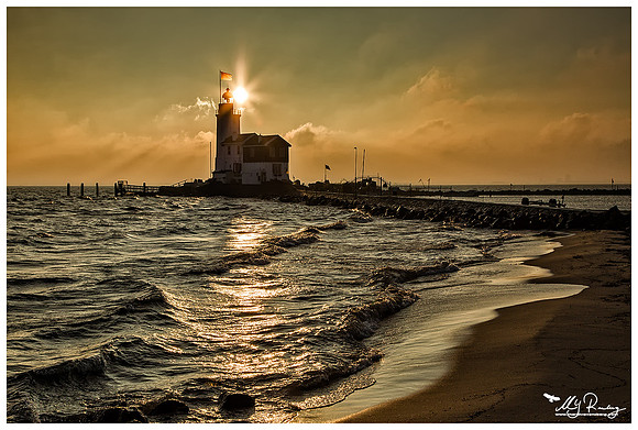 Paard van Marken, the lighthouse