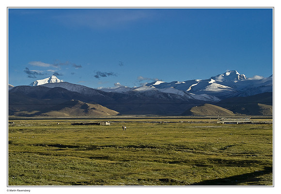 View over the Himalayan mountains near Tingri