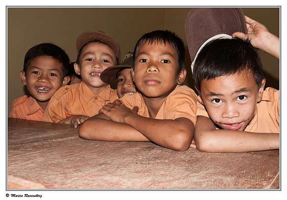 Visit of the local school at the village Malgalungpang
