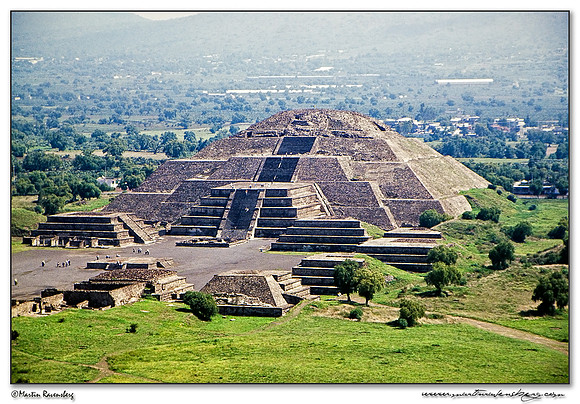Pyramid of the Sun in Teotihuacán